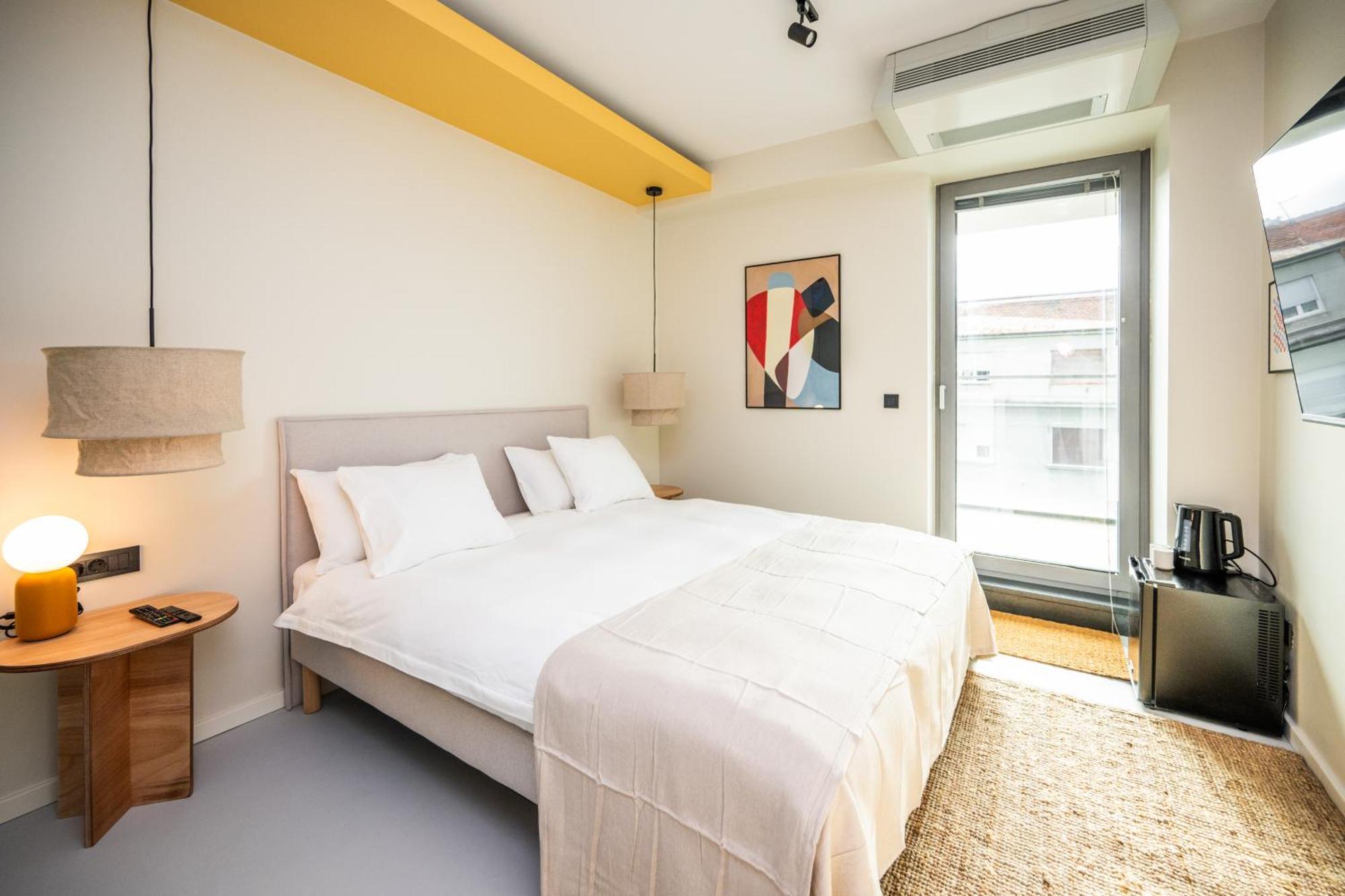 Design Rooms - Kvaternik Square ザグレブ エクステリア 写真