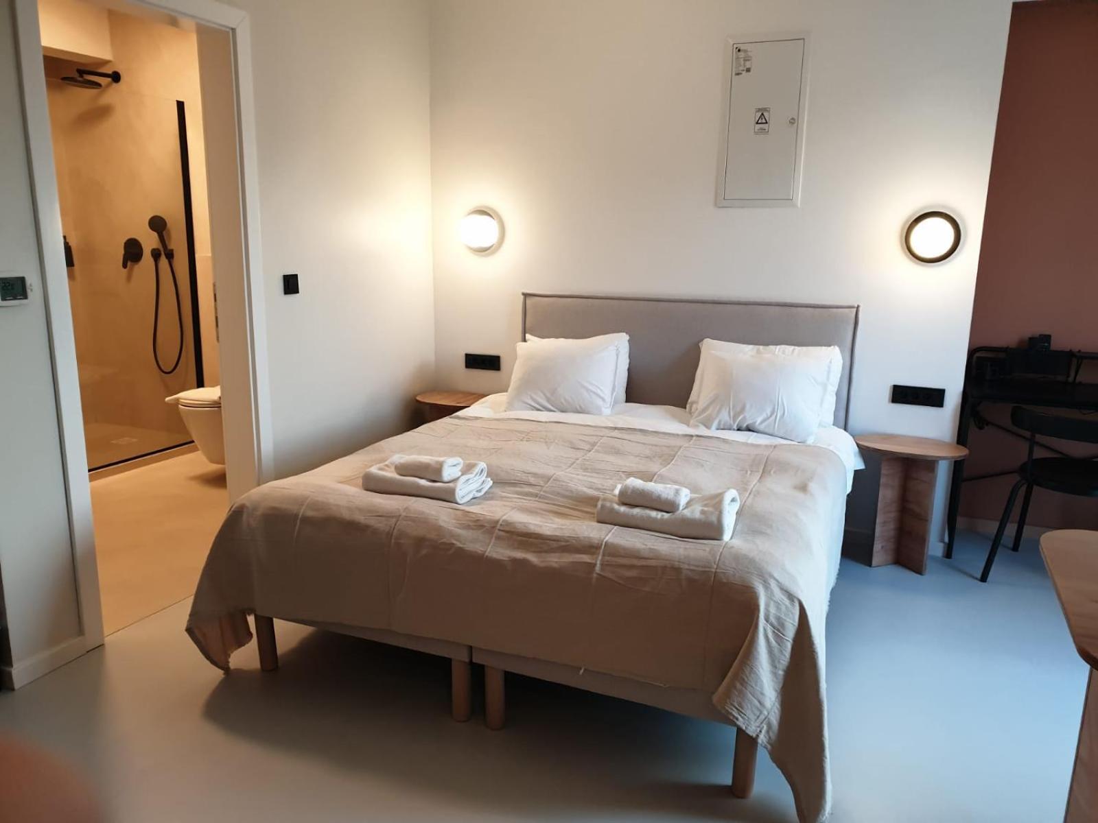 Design Rooms - Kvaternik Square ザグレブ エクステリア 写真